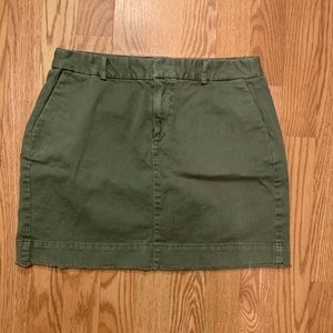 Gap green mini skirt